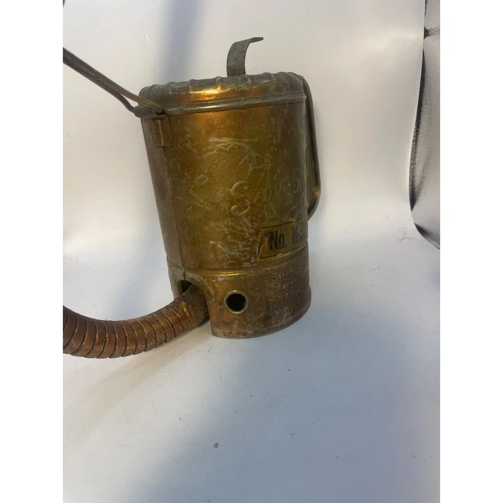 Swingspout product described